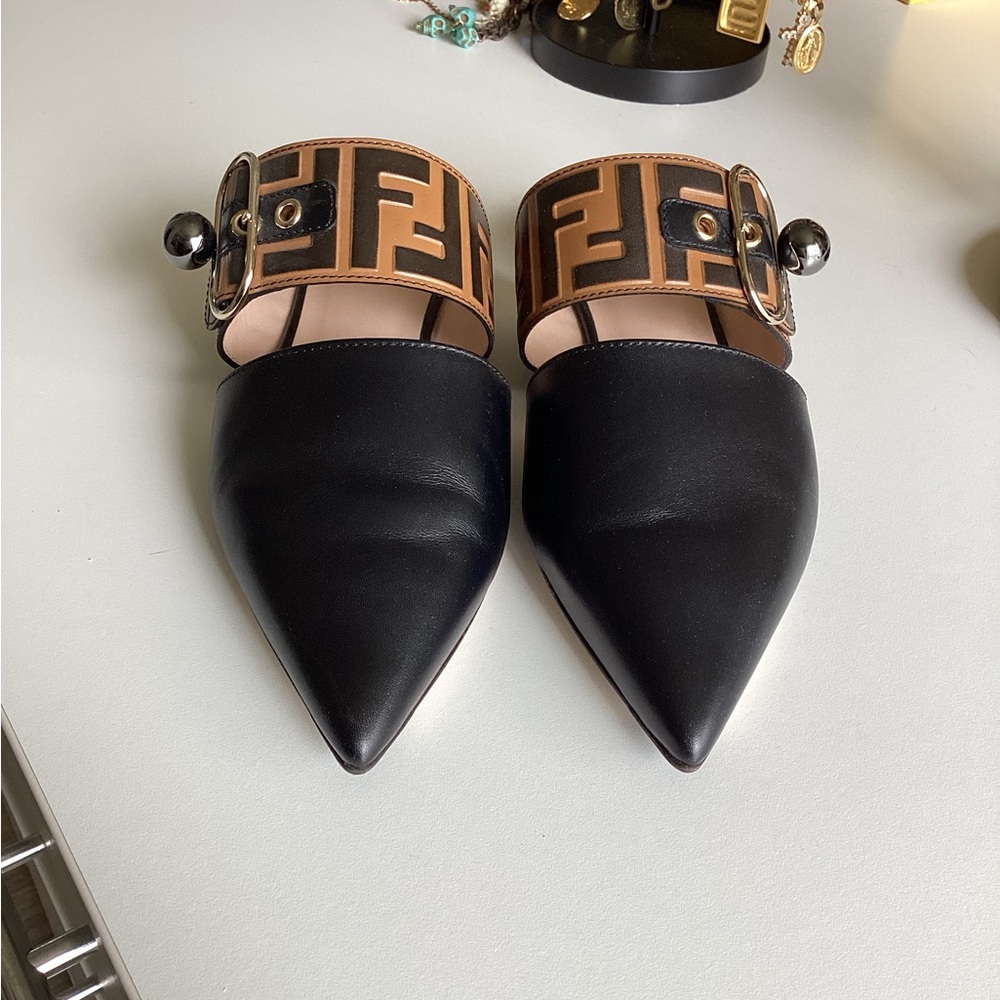 Fendi Black/Brown Zucca Leather Pointed Toe Flat Mule - Picture 12 of 12